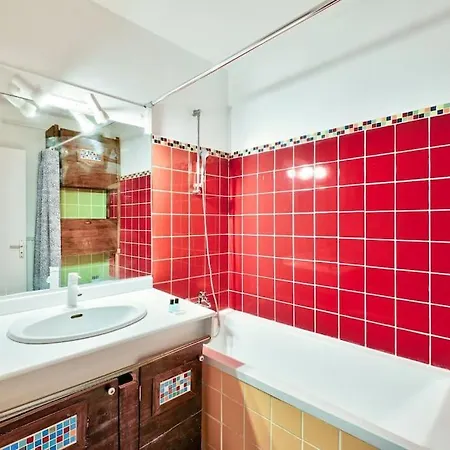 Superb 2br Flat Near Picpus Metro Station