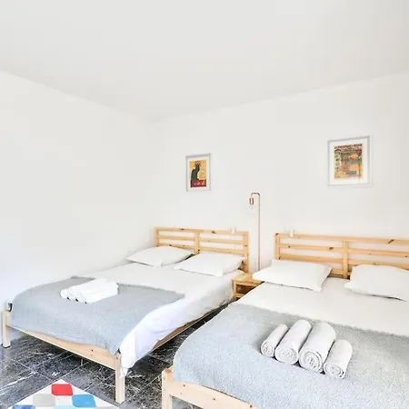 Superb 2br Flat Near Picpus Metro Station * Paris